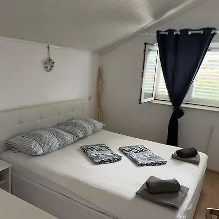 Studio Baza Apartment Trogir