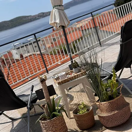 Studio Baza Apartment Trogir